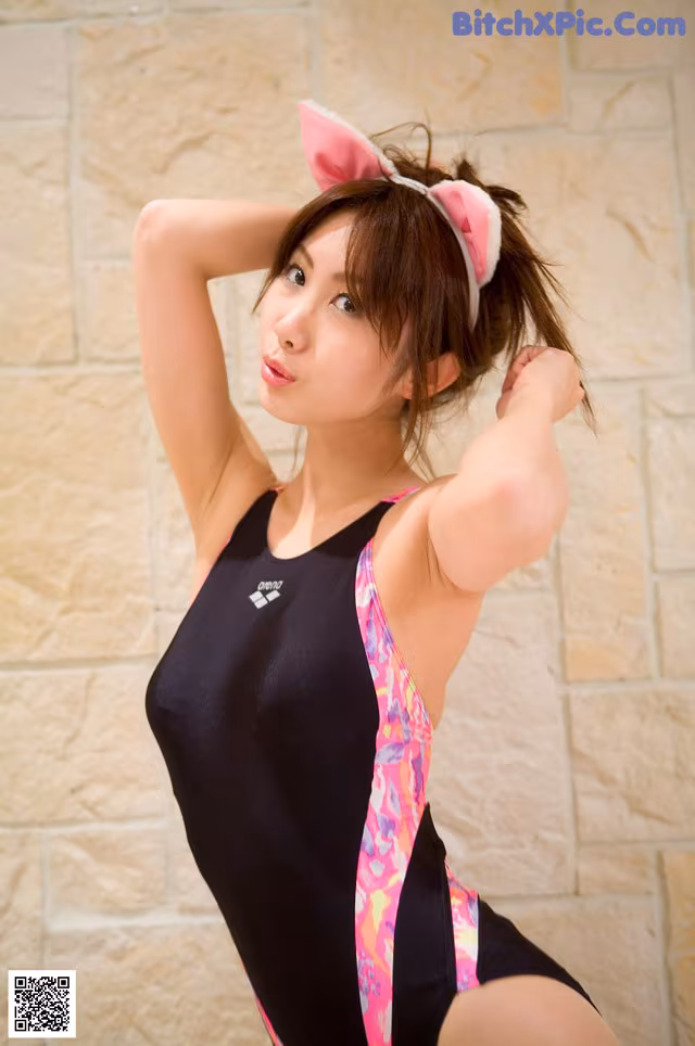 Madoka Kaminagi - Blondie Ass Watcher